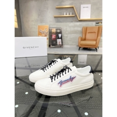 Givenchy Sneakers